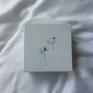 Apple AirPods Pro 2nd Generation with MagSafe Wireless Charging Case - White